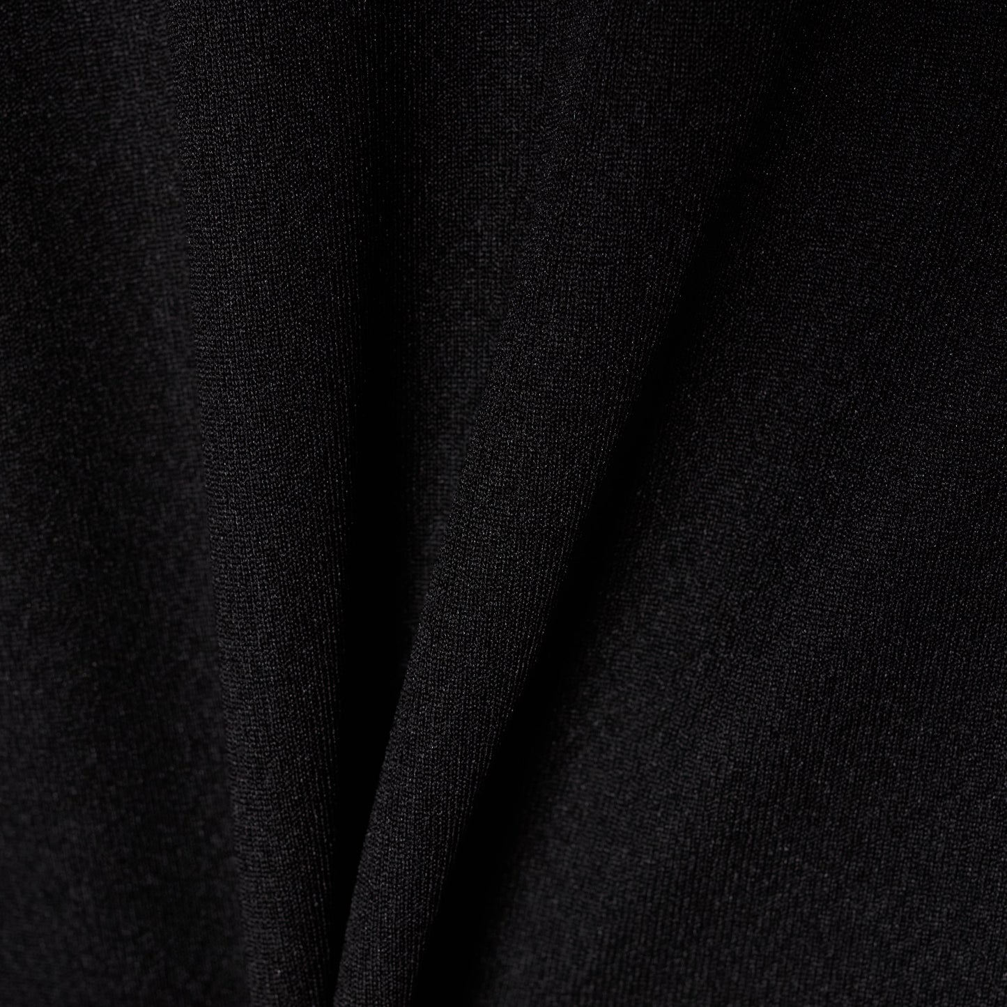 『卓人たるもの常に謙虚たれ』Tシャツ（黒色）