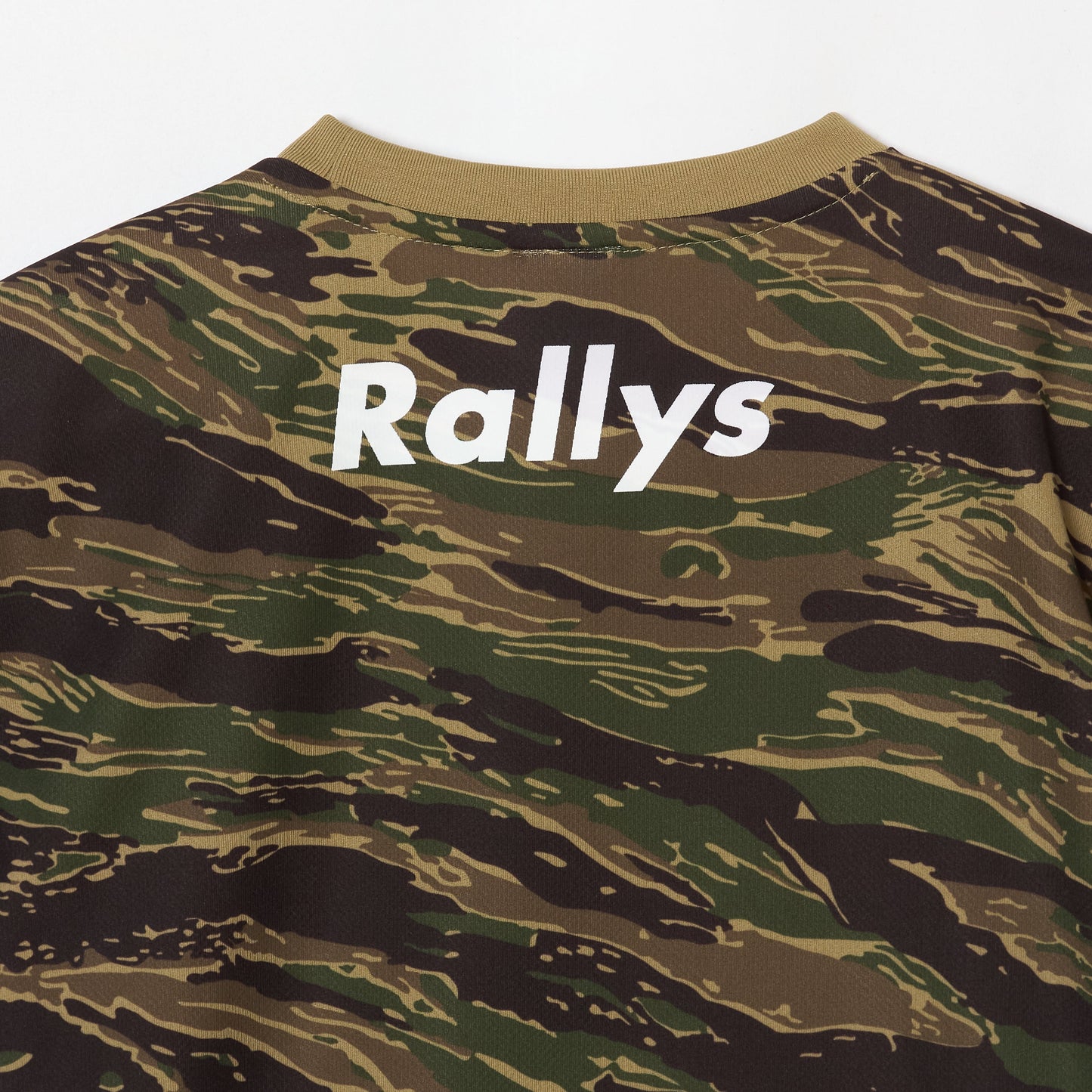 【在庫限り】Rallys Tシャツ（迷彩グリーン・ロゴ小）｜公式戦でも使える卓球Tシャツ